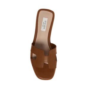 NEW - Steve Madden Sandals